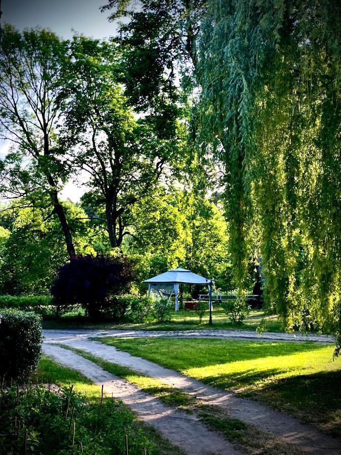 Agroturystyka Hotel Noclegi Palac Camping Валч Экстерьер фото